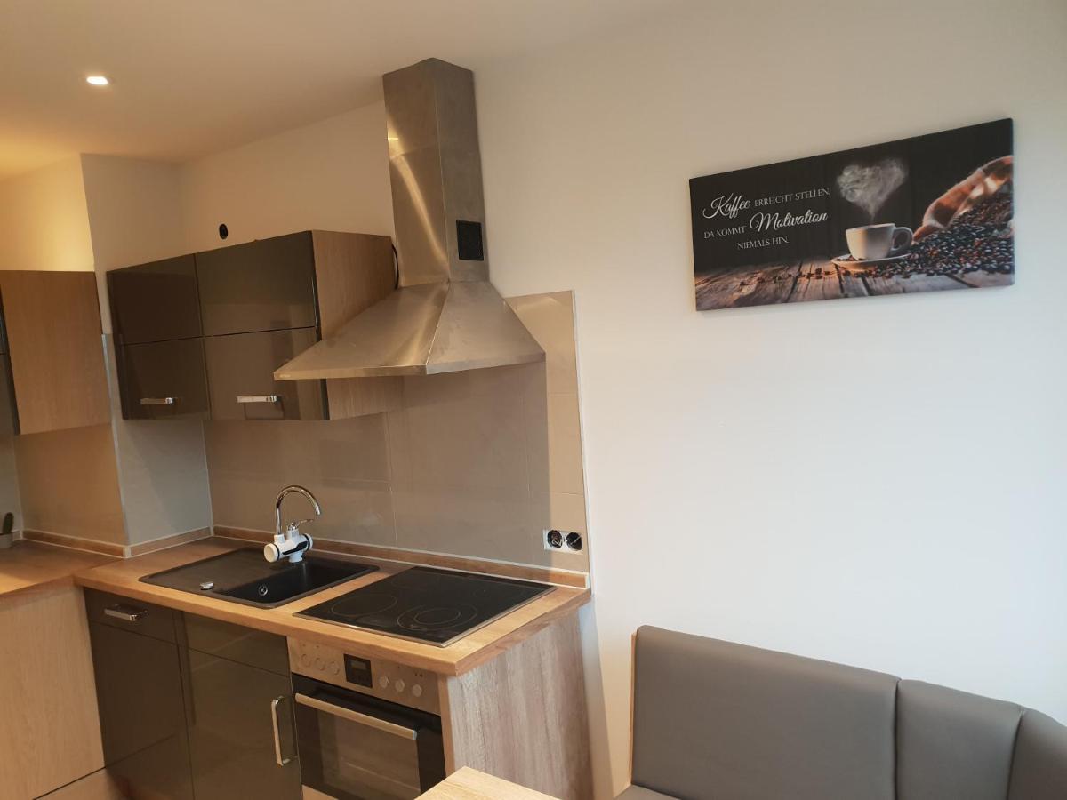 Ferienwohnung Mit Jacuzzi Naehe Flughafen Koeln Bonn Troisdorf Esterno foto